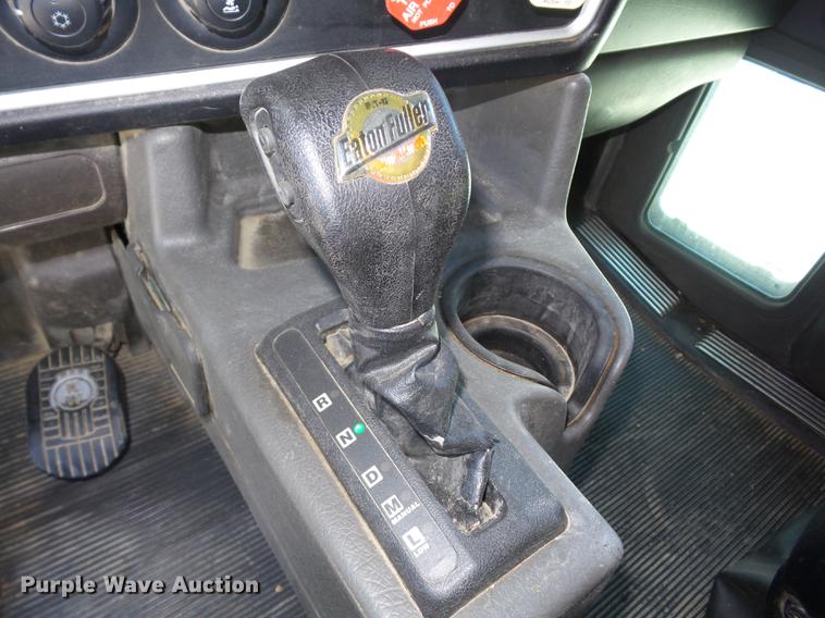 image for item K6315 2008 Kenworth T660 semi truck