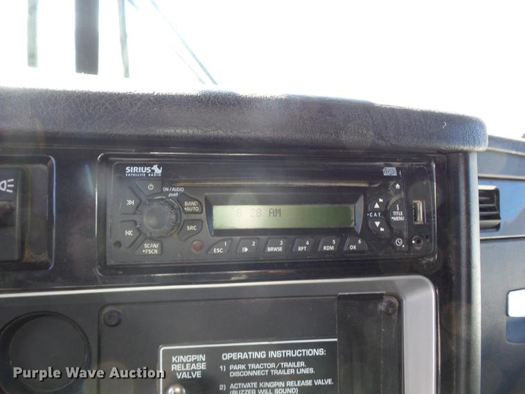 image for item K6315 2008 Kenworth T660 semi truck