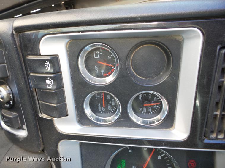 image for item K6315 2008 Kenworth T660 semi truck