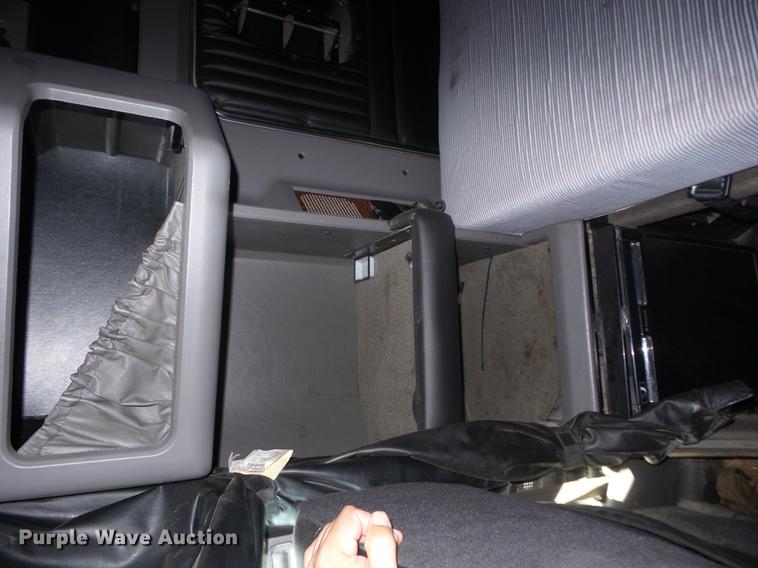 image for item K6315 2008 Kenworth T660 semi truck