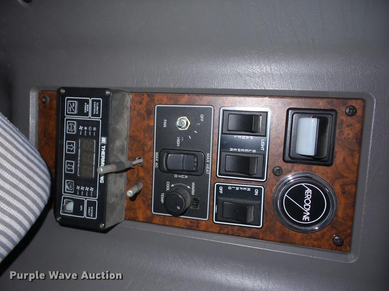 image for item K6315 2008 Kenworth T660 semi truck