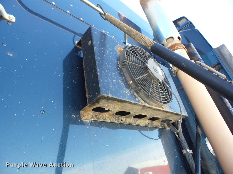 image for item K6315 2008 Kenworth T660 semi truck