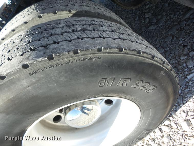 image for item K6315 2008 Kenworth T660 semi truck