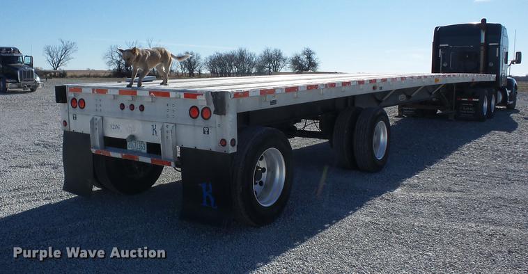 image for item K6316 2000 Wilson CF-900A flatbed trailer
