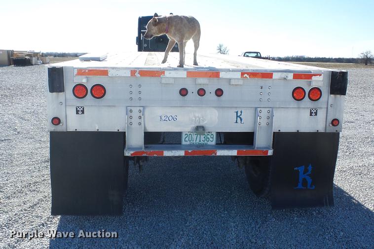 image for item K6316 2000 Wilson CF-900A flatbed trailer