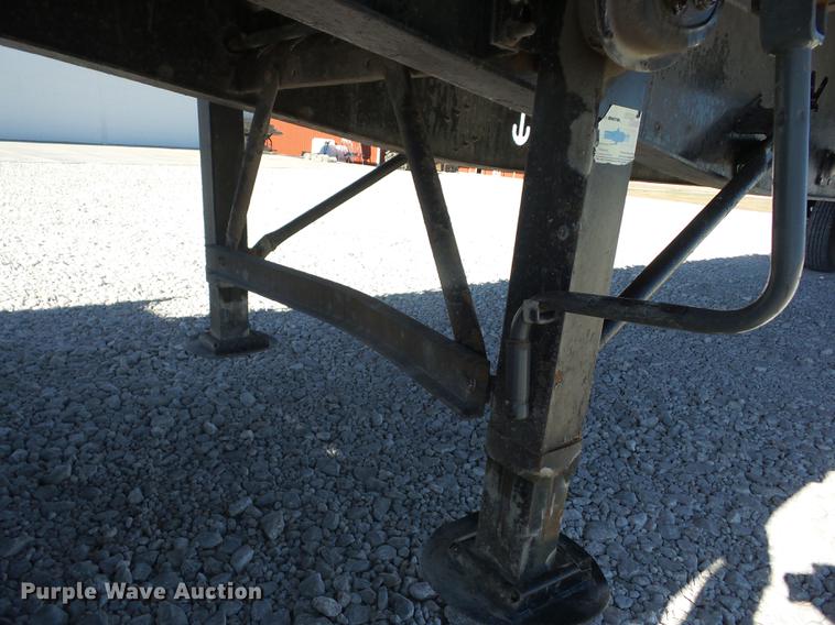 image for item K6316 2000 Wilson CF-900A flatbed trailer