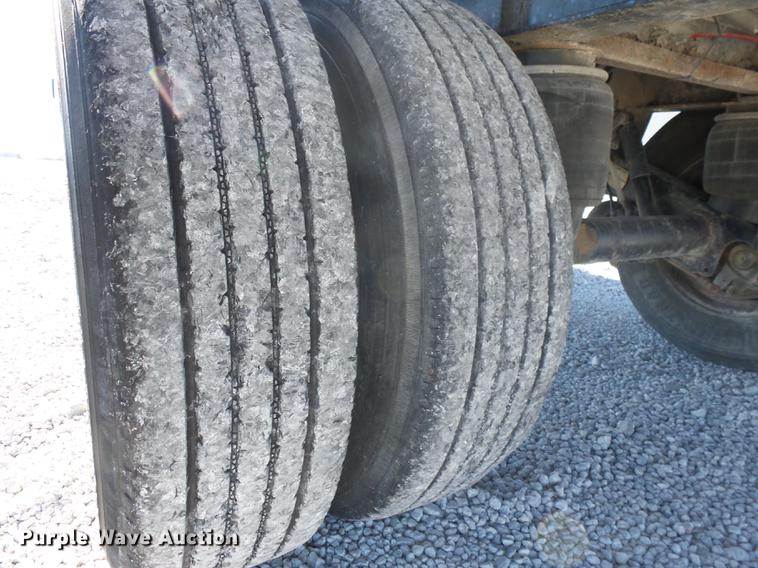 image for item K6316 2000 Wilson CF-900A flatbed trailer