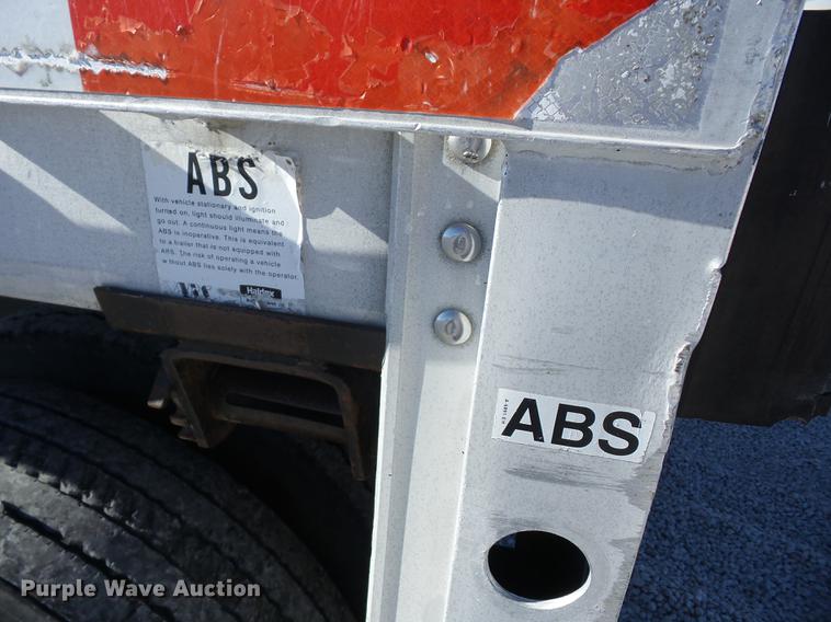 image for item K6316 2000 Wilson CF-900A flatbed trailer