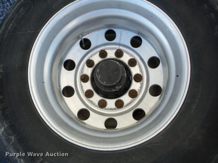 image for item K6316 2000 Wilson CF-900A flatbed trailer