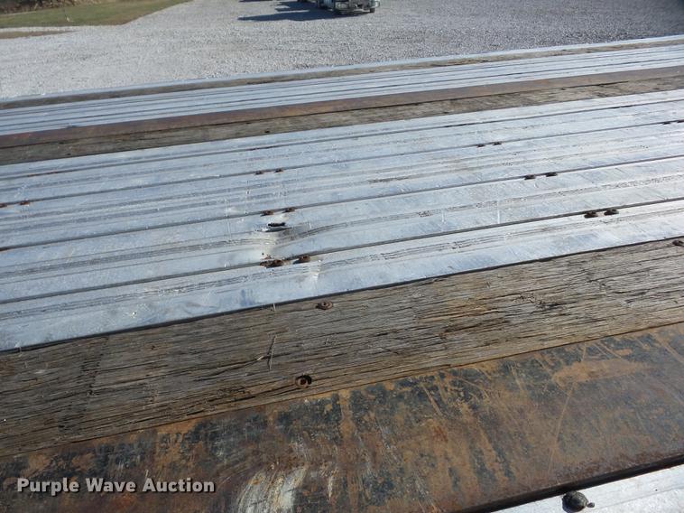 image for item K6316 2000 Wilson CF-900A flatbed trailer