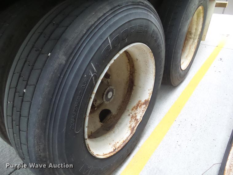 image for item L5648 1996 Stoughton AVW-535T-SC dry van trailer