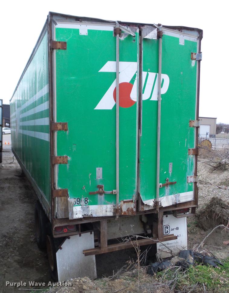 image for item L5649 1979 Fruehauf dry van trailer