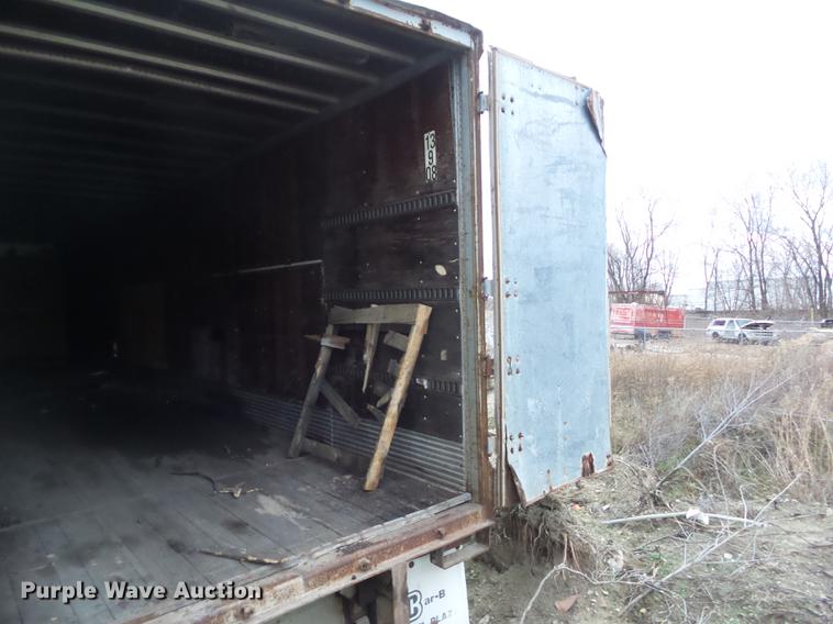 image for item L5649 1979 Fruehauf dry van trailer