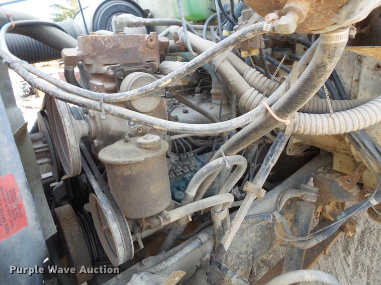 image for item DC1125 1987 International S1800 Thomas Built school bus