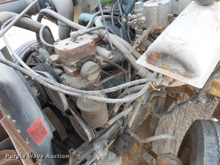 image for item DC1125 1987 International S1800 Thomas Built school bus