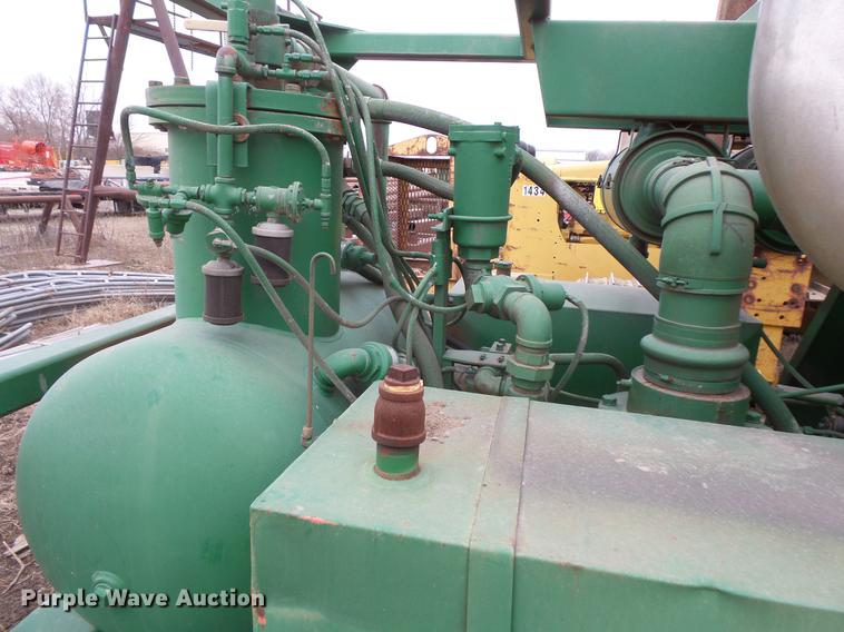 image for item DC1154 Sullair 1600Q air compressor