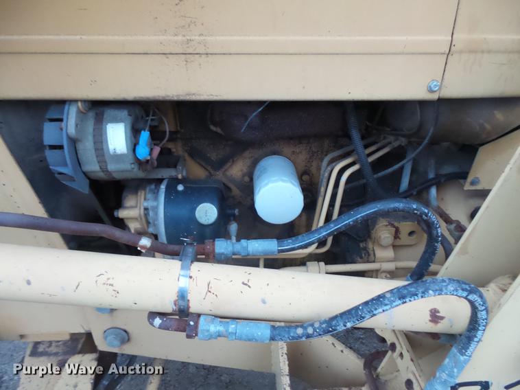 image for item DC5748 Ford 345C tractor