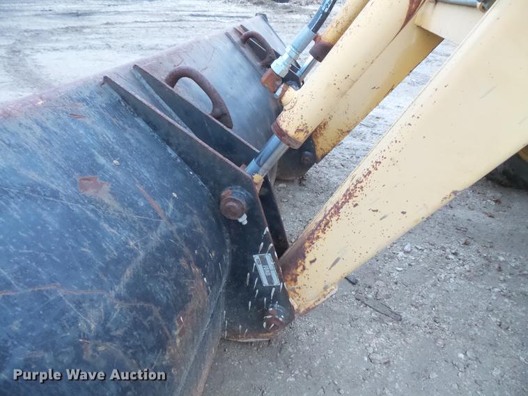 image for item DC5748 Ford 345C tractor