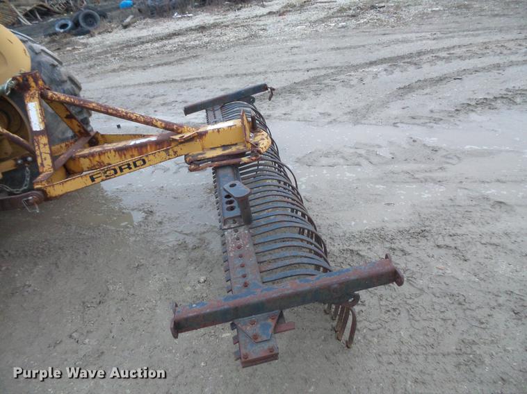 image for item DC5748 Ford 345C tractor