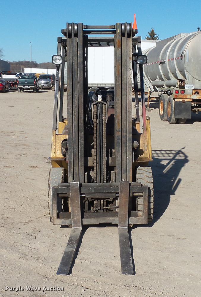 image for item DC6293 Caterpillar GP25 forklift