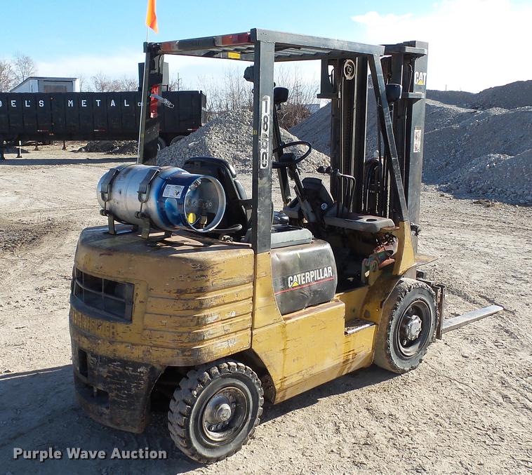 image for item DC6293 Caterpillar GP25 forklift