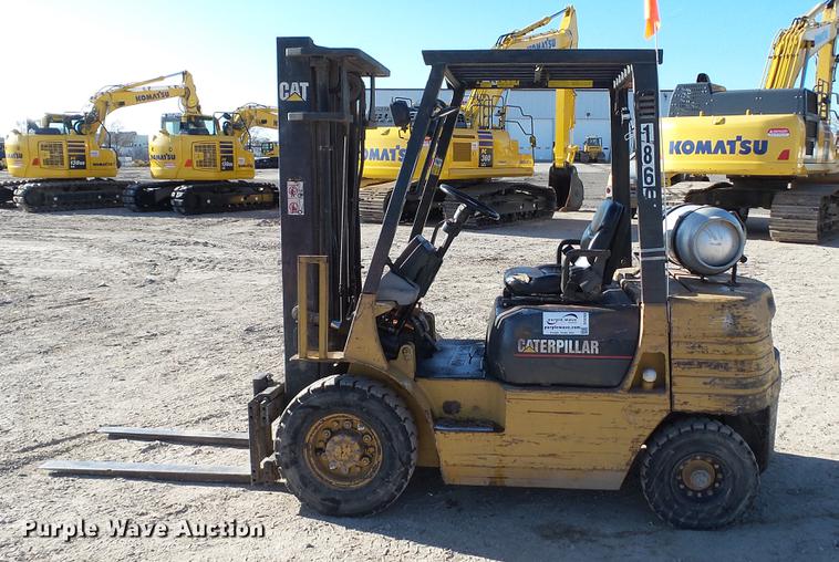 image for item DC6293 Caterpillar GP25 forklift