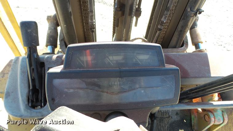 image for item DC6293 Caterpillar GP25 forklift