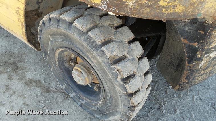 image for item DC6293 Caterpillar GP25 forklift