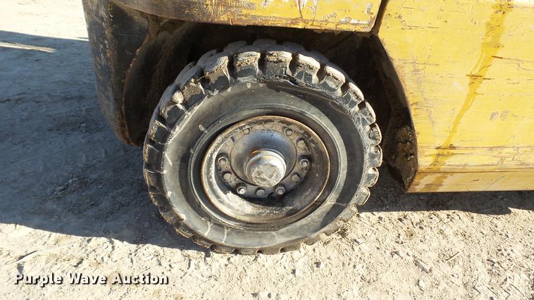 image for item DC6293 Caterpillar GP25 forklift