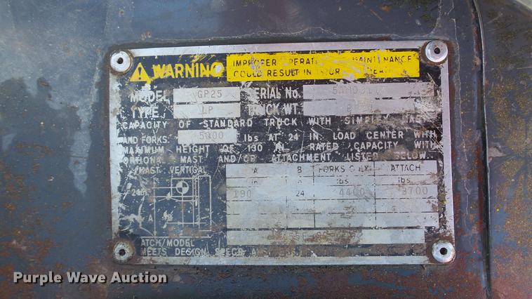 image for item DC6293 Caterpillar GP25 forklift