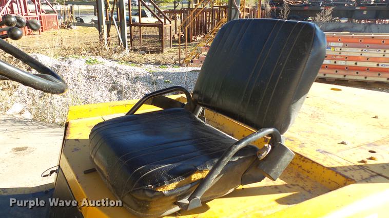 image for item DC6296 Yale CDP100MCNUBE088 forklift