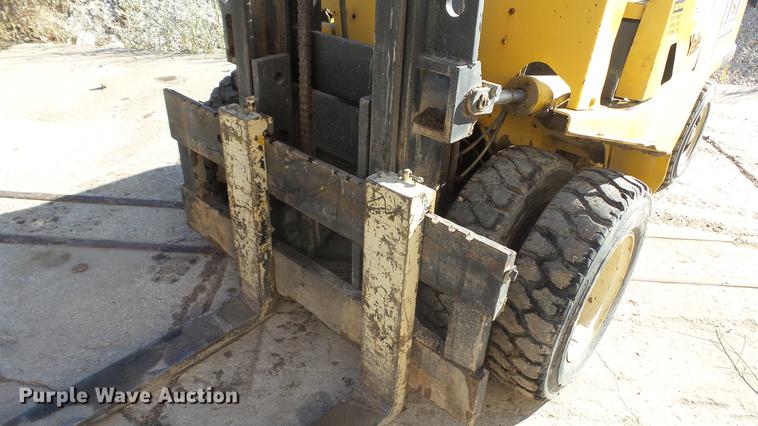 image for item DC6296 Yale CDP100MCNUBE088 forklift