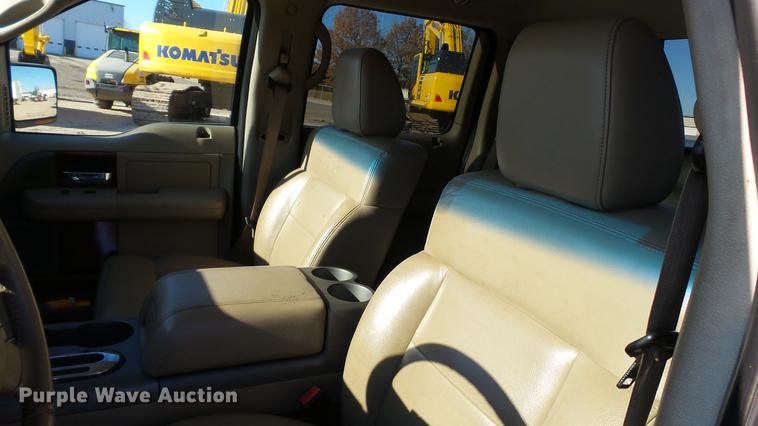 image for item DC6298 2005 Ford F150 Lariat SuperCrew pickup truck