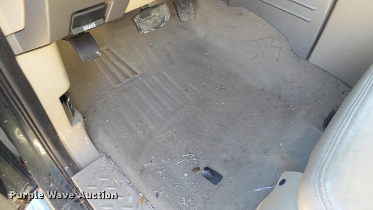 image for item DC6298 2005 Ford F150 Lariat SuperCrew pickup truck