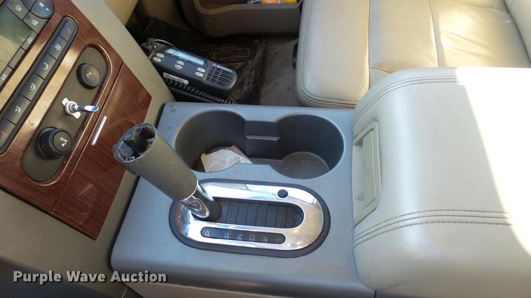 image for item DC6298 2005 Ford F150 Lariat SuperCrew pickup truck