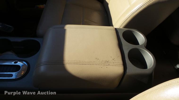 image for item DC6298 2005 Ford F150 Lariat SuperCrew pickup truck