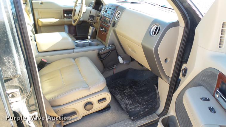 image for item DC6298 2005 Ford F150 Lariat SuperCrew pickup truck