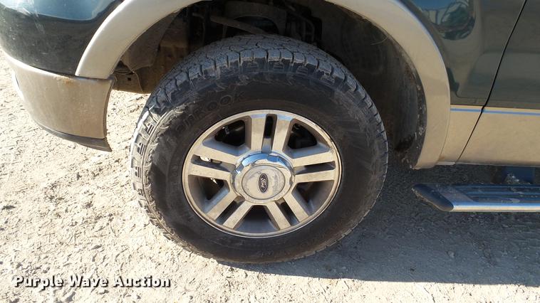 image for item DC6298 2005 Ford F150 Lariat SuperCrew pickup truck