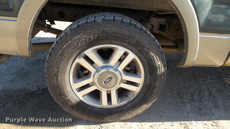 image for item DC6298 2005 Ford F150 Lariat SuperCrew pickup truck