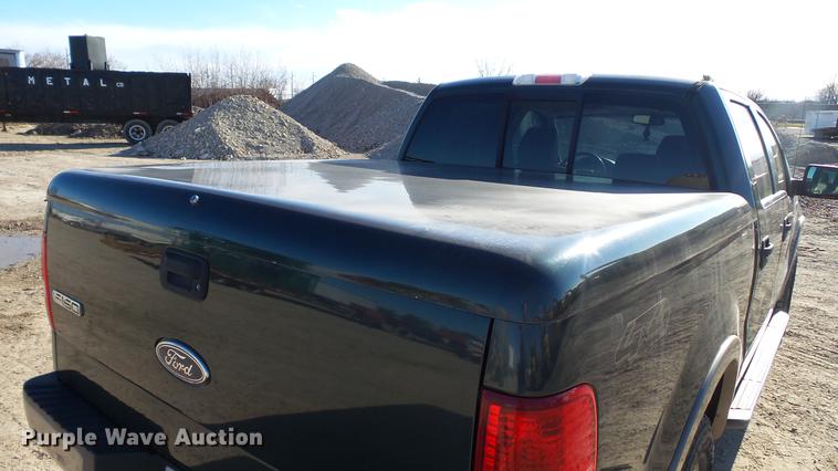 image for item DC6298 2005 Ford F150 Lariat SuperCrew pickup truck