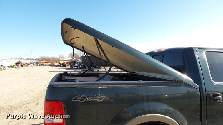 image for item DC6298 2005 Ford F150 Lariat SuperCrew pickup truck