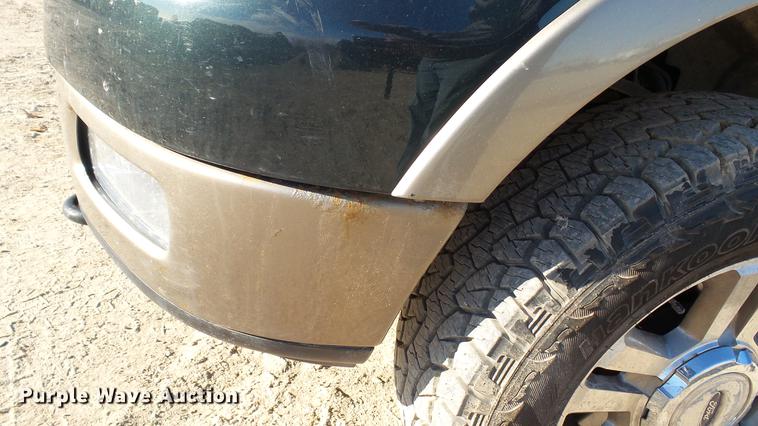 image for item DC6298 2005 Ford F150 Lariat SuperCrew pickup truck