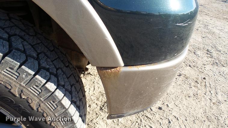 image for item DC6298 2005 Ford F150 Lariat SuperCrew pickup truck