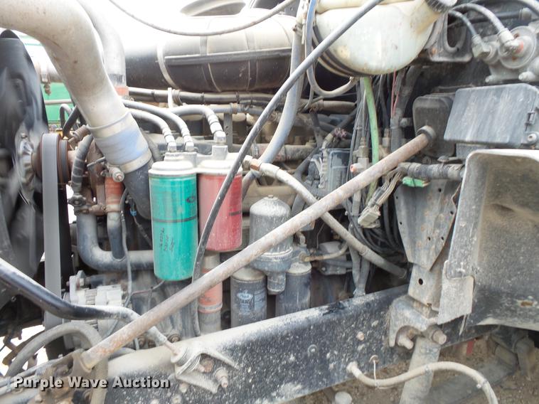 image for item DC6330 2000 Mack CH613 fuel truck