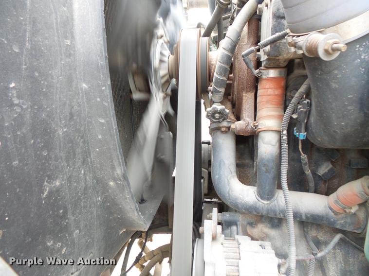 image for item DC6330 2000 Mack CH613 fuel truck