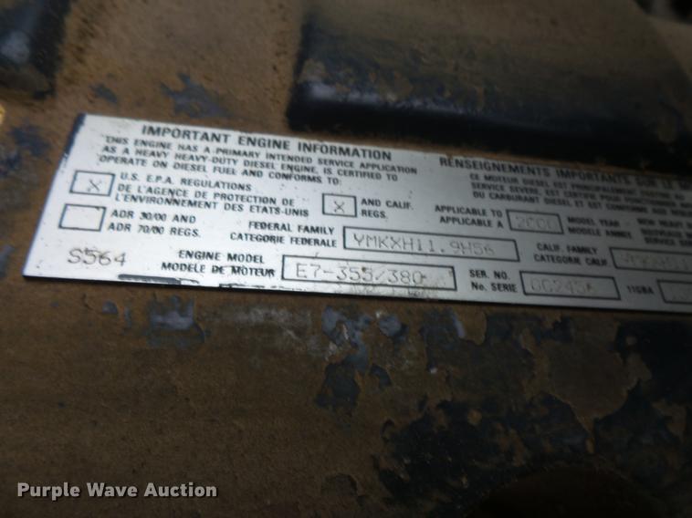 image for item DC6330 2000 Mack CH613 fuel truck