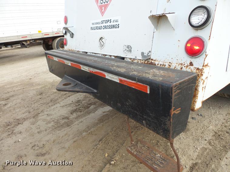 image for item DC6330 2000 Mack CH613 fuel truck