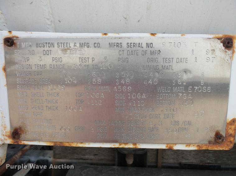 image for item DC6330 2000 Mack CH613 fuel truck