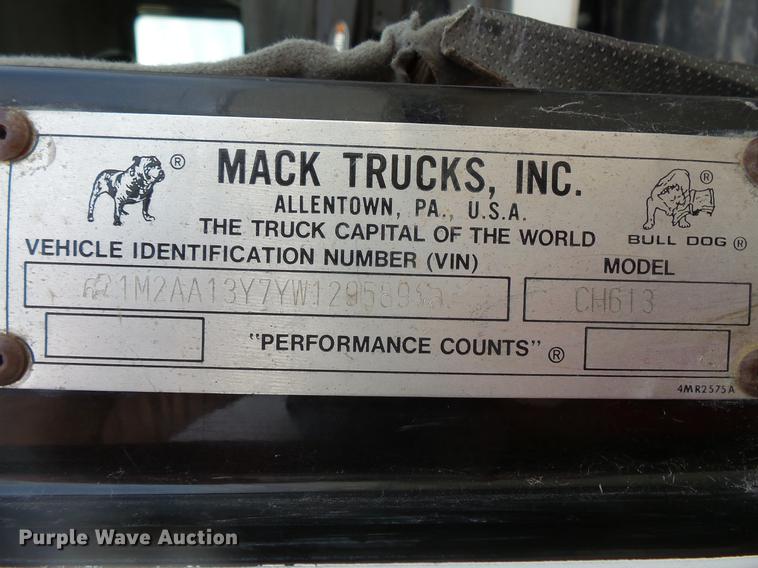 image for item DC6330 2000 Mack CH613 fuel truck