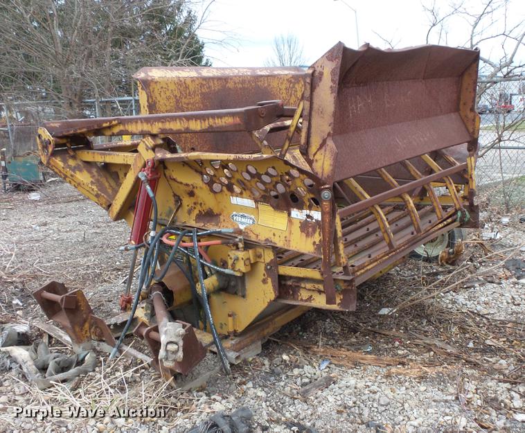 image for item DC6338 Vermeer BB256 bale processor